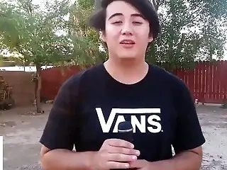 Este vato mexicano esta bien zafado del morro wey